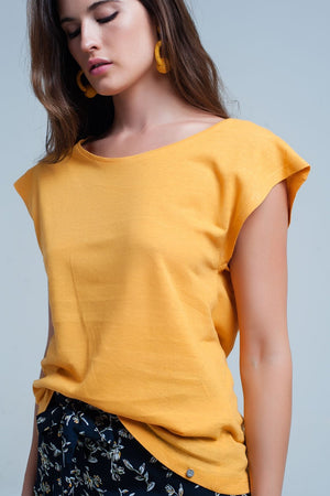 Yellow T-Shirt With Scoop Neck