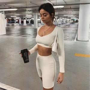 Long sleeve Yoga Crop Top And Short Set